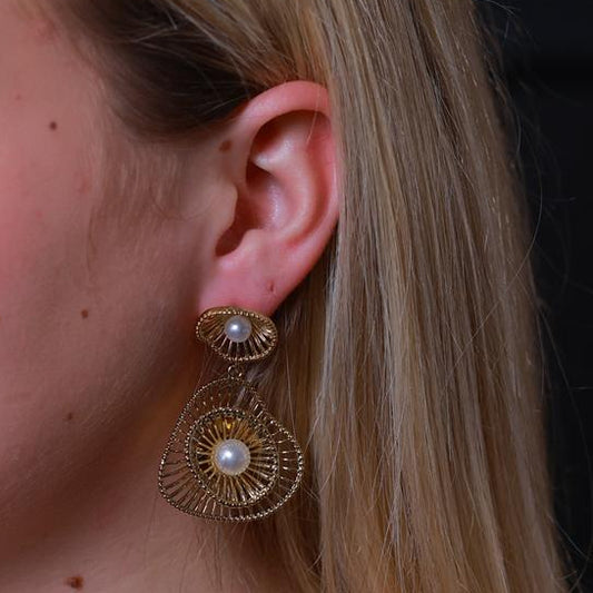 Gold Pearl Statement