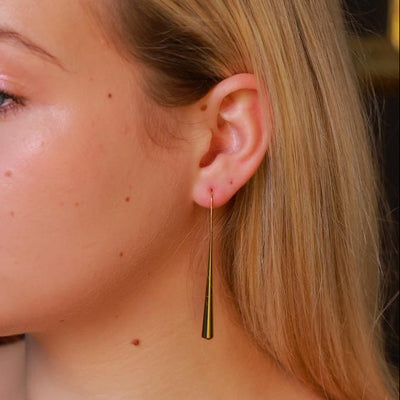 Minimalist Gold Drop