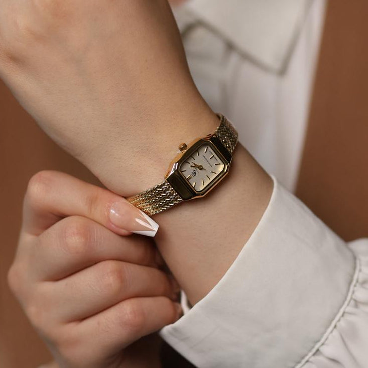 Gold Square Mesh